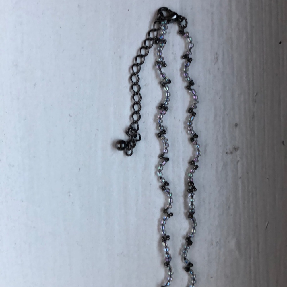 Metal necklace
